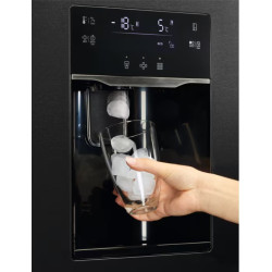 AEG ORX9V351DB Amerikaanse koelkast 635L Energieklasse D No Frost 2